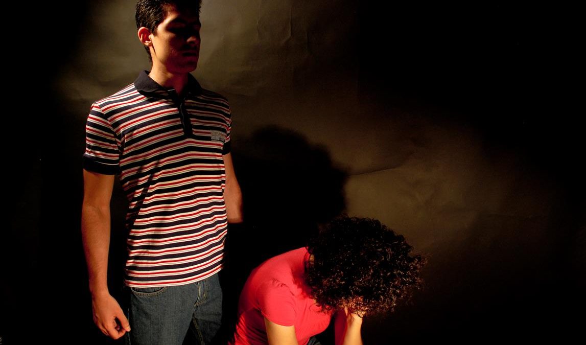 EL vínculo traumático - Luis Eduardo Peña